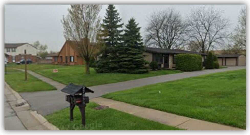 Building Photo - 27035 Oakmead Dr