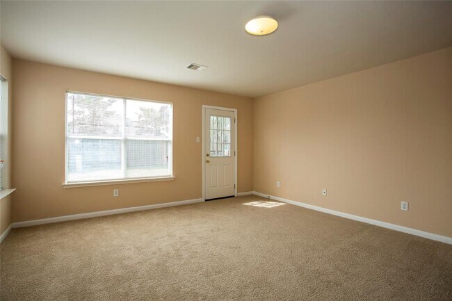 Building Photo - 8054 Arrington Forest Ln