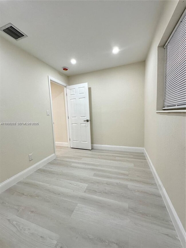 Building Photo - 108 NW 3rd Ave