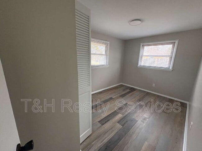 Building Photo - 10129 Lawnhaven Ct