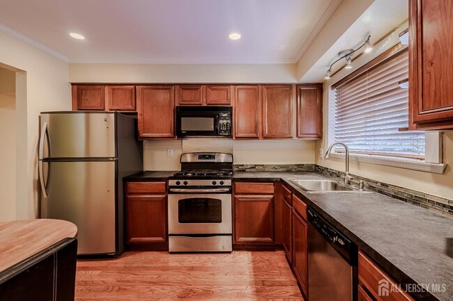 Building Photo - 412 Hawkshead Way