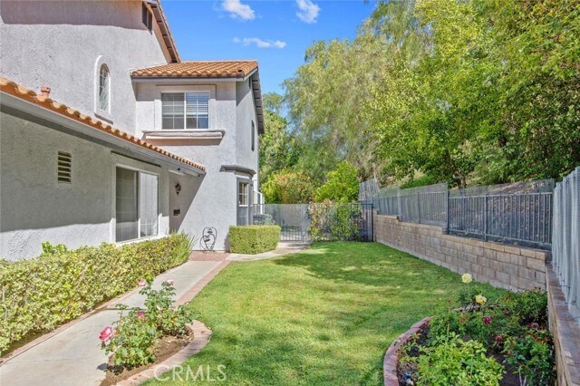 Building Photo - 5974 Ruthwood Dr