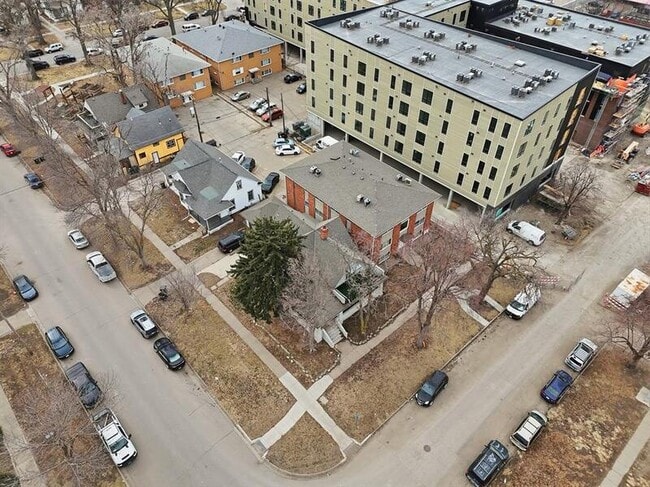 Building Photo - 1345 E St