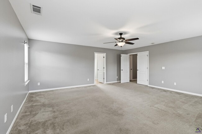 Building Photo - 100 Stoney Creek Dr