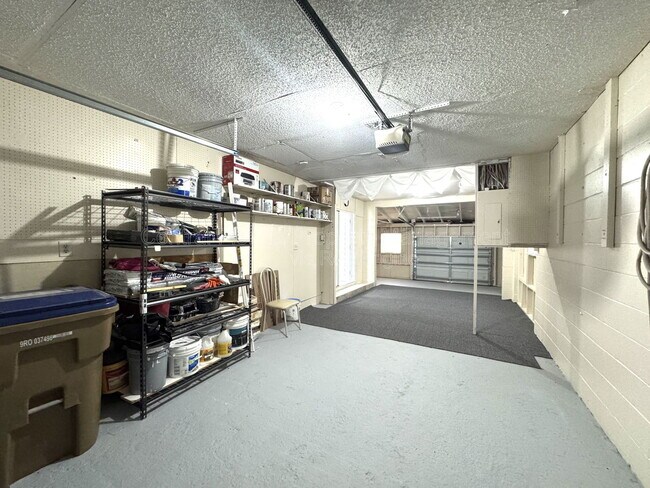 Building Photo - 603 Hawaiian Way