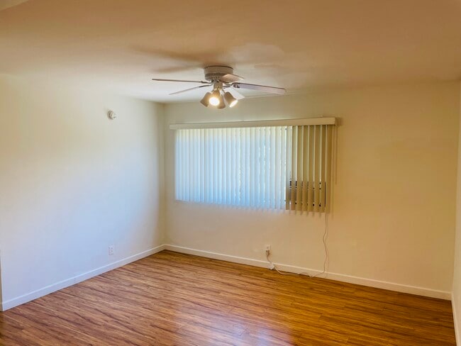 Building Photo - Westwood Plaza Apartments