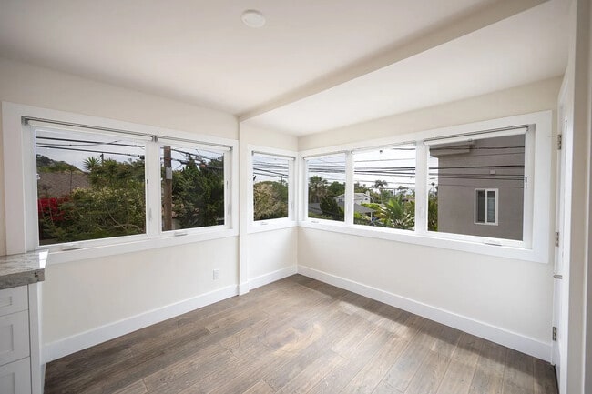 Building Photo - Bright 2BR with Private Balcony, In-Unit Laundry & Attached Garage in the Heart of La Jolla