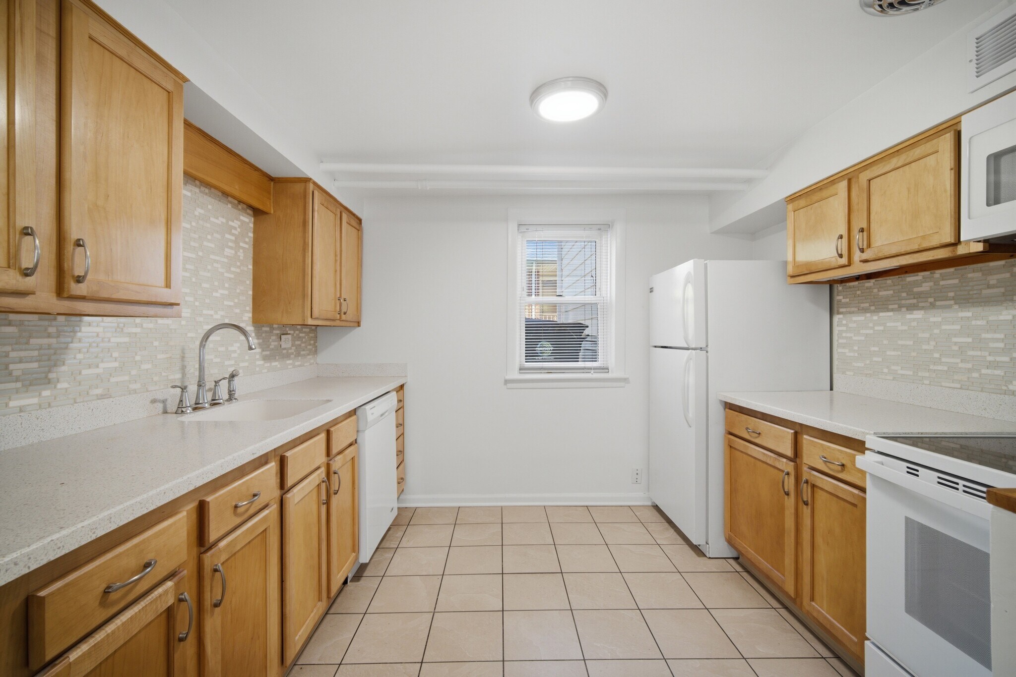 Building Photo - 7314 N Crawford Ave