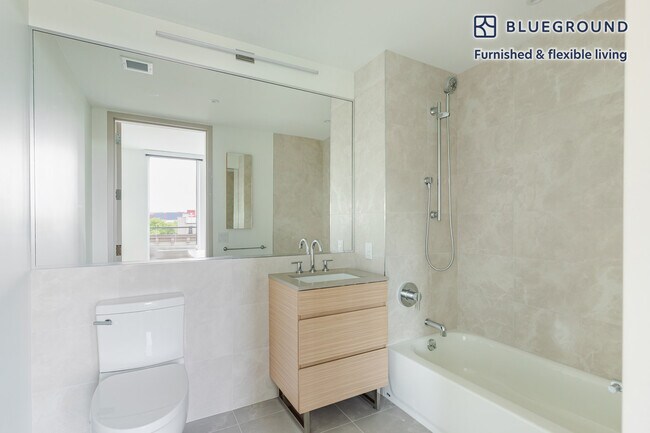 Building Photo - 240 3rd Ave