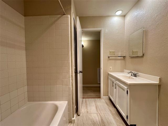 Building Photo - 3101 Silverdale Ln