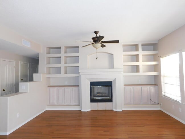 Building Photo - 12604 Sun Terrace Ave