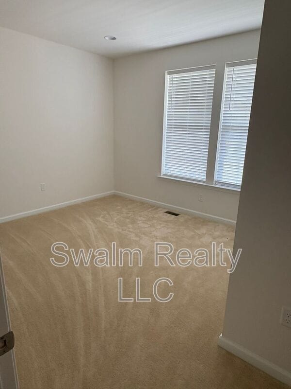 Building Photo - 1074 E Davinci Dr