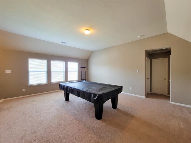 Building Photo - 805 Arlington Pointe Dr