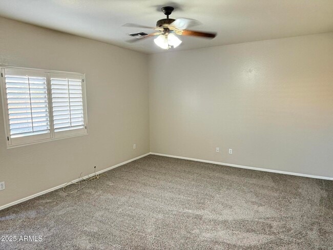 Building Photo - 9124 W Wilshire Ave