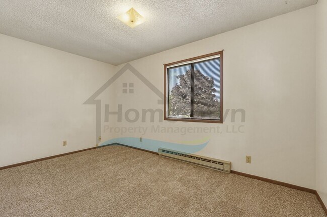 Building Photo - 4424 W Redding Rd