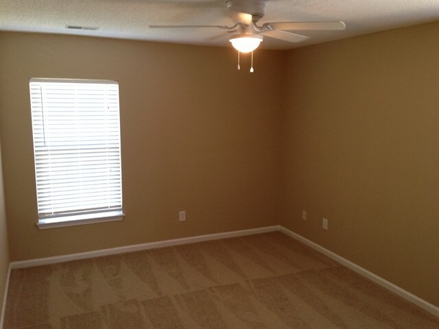 Building Photo - 161 Wildberry Ln