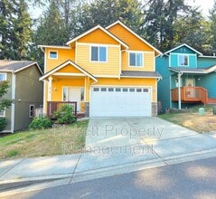 Building Photo - 6710 Takota Pl NE