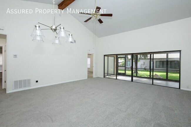 Building Photo - 301 Dryberry Way