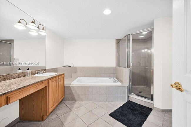 Building Photo - 1501 E Broward Blvd