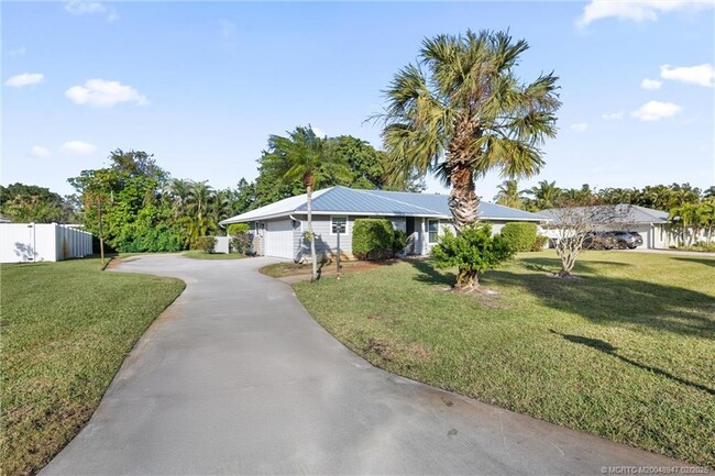 Building Photo - 3561 SE Micanopy Terrace