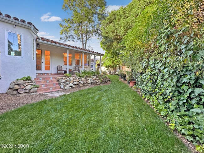 Building Photo - 2 Eucalyptus Ln