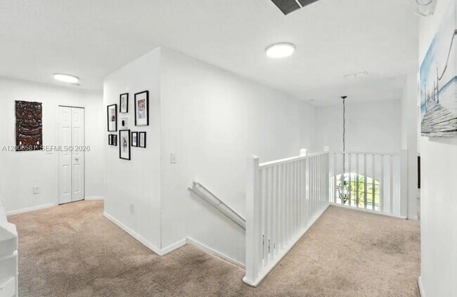 Building Photo - 8520 Sunrise Key Dr