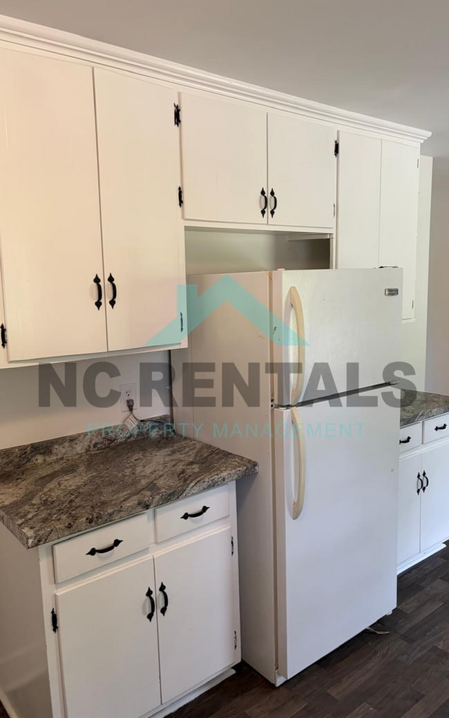 Building Photo - 129 Rocky Knoll Cir