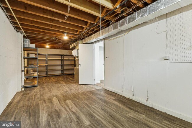 Building Photo - 8326 Briar Creek Dr