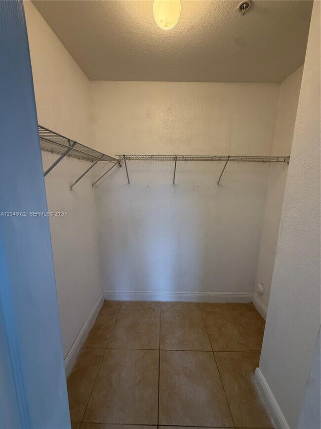 Building Photo - 21100 SW 87th Ave