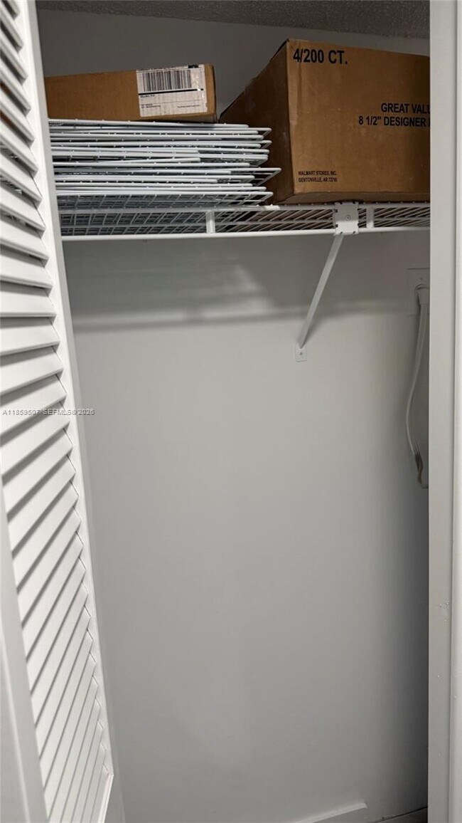 Building Photo - 2671 S Course Dr