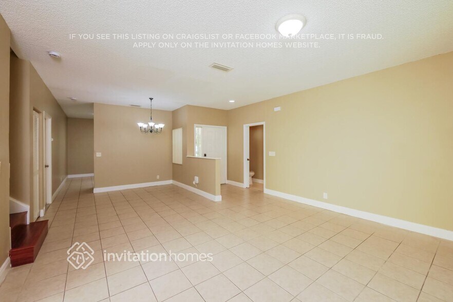 Building Photo - 17860 SW 11th Ct