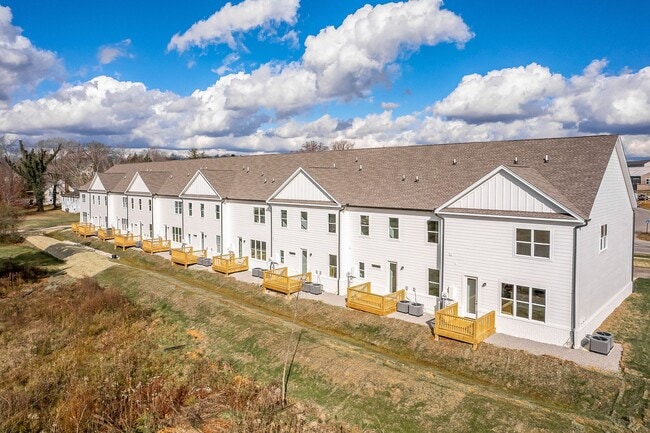 Building Photo - 815 Vickery Dr