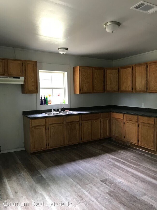 Building Photo - 2 br, 1 bath House - 123 HILL STREET