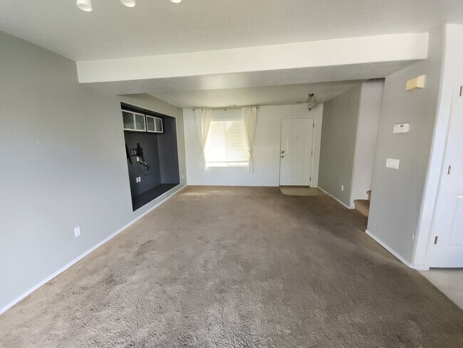 Building Photo - 209 Interlochen Ln