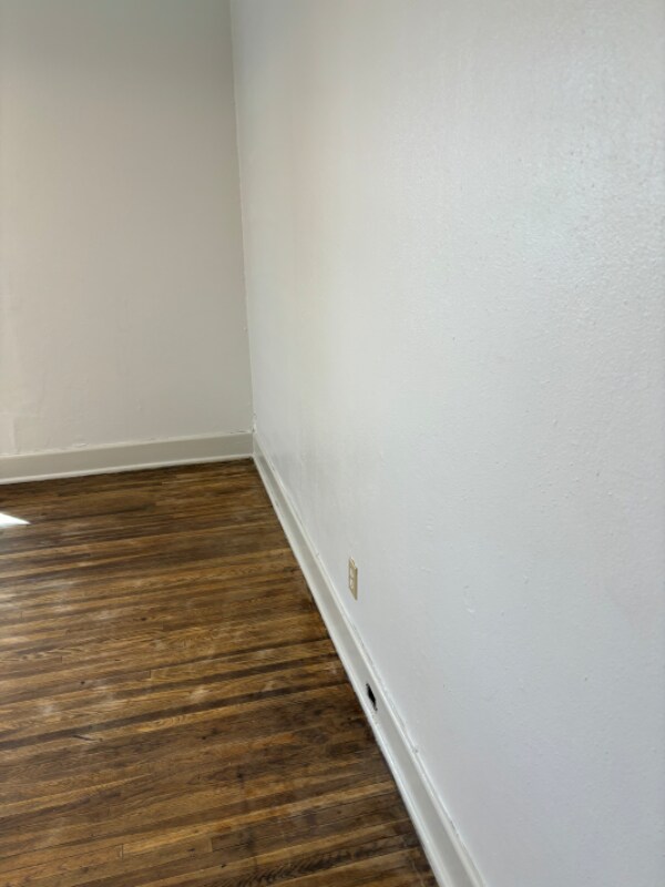Building Photo - 707 N 12th Ave