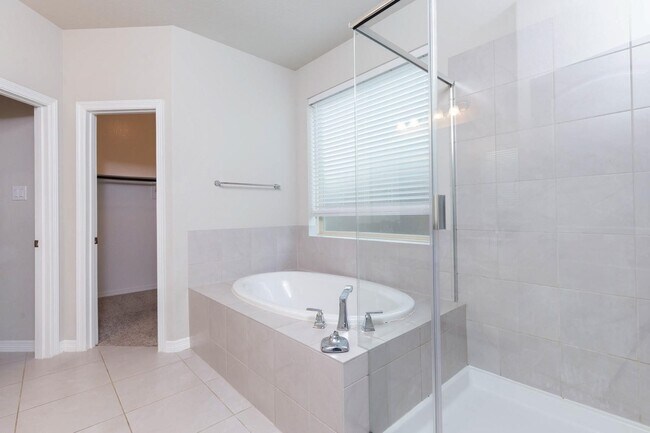 Building Photo - 3443 Cabernet Shores Dr