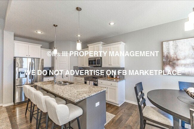 Building Photo - 12566 S Canyon Dr