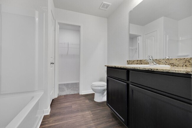 Building Photo - Charming Two-Story Home on Far West Side