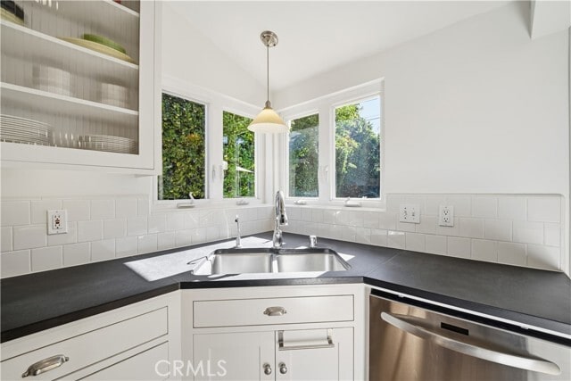 Building Photo - 16146 Otsego St