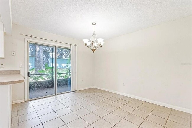 Building Photo - 501 SW 75th St