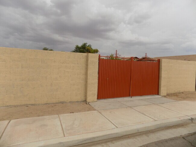Building Photo - 4544 W 18th St