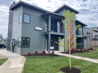 Building Photo - Great New Lava Ct Apartments!