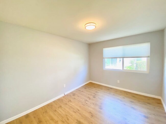 Building Photo - FOR RENT -  3 Bd/2 Ba 1,392 Sf In Friars Village Community, Townhome In San Diego Fashion Valley ...