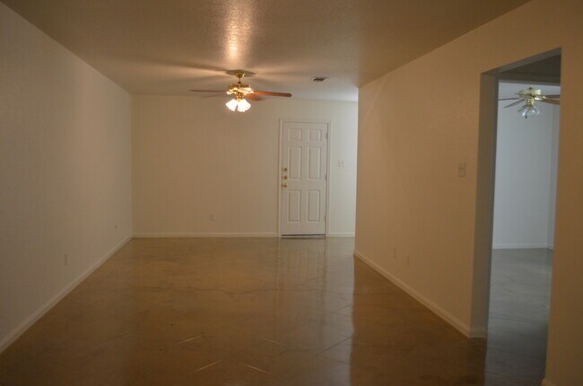Building Photo - 938 RAMB
