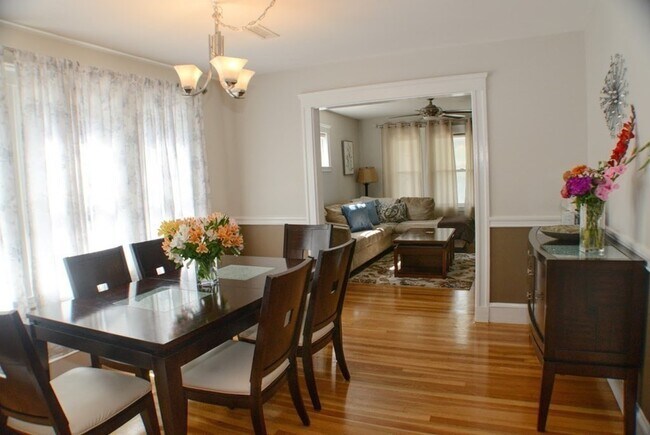 Building Photo - 16 Fairmont St