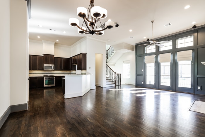 Building Photo - 2207 Hilshire Glen Ct