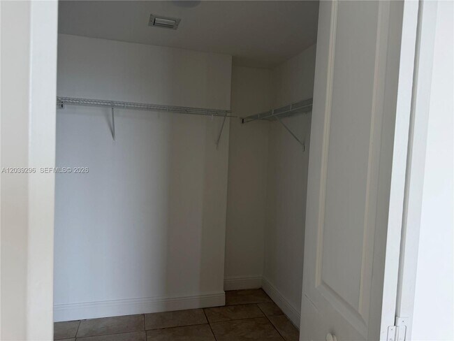 Building Photo - 1250 S Miami Ave