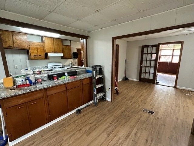 Building Photo - 4545 Hendrix Dr