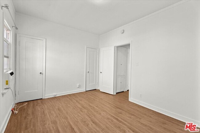 Building Photo - 630 Cochran Ave