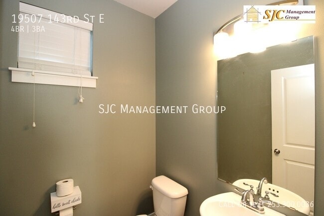 Building Photo - 19507 143rd St E